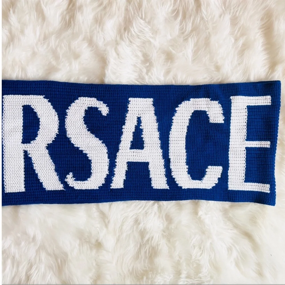 New! VERSACE Logo Intarsia Knit Fringe Oversized Unisex Wool Scarf in Royal Blue - Picture 9 of 15